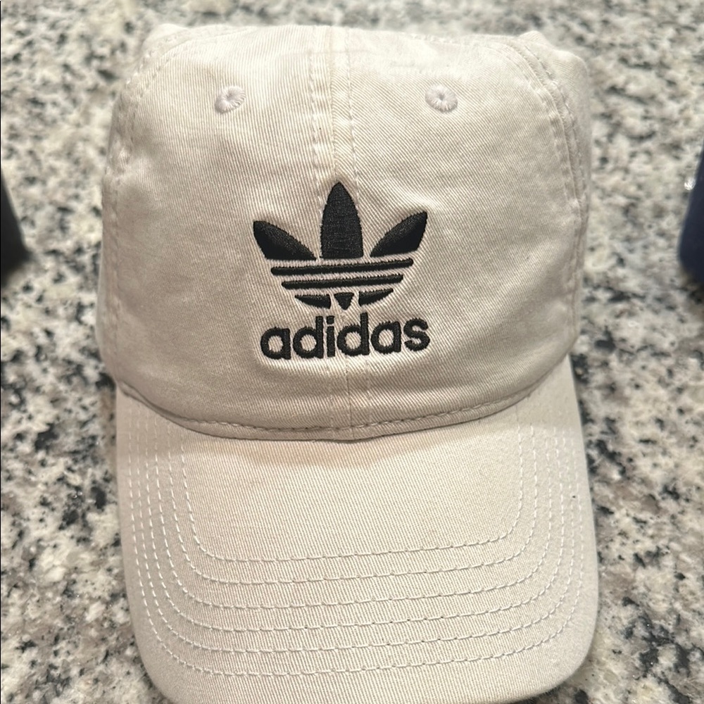 Adidas bundle - Picture 4 of 7